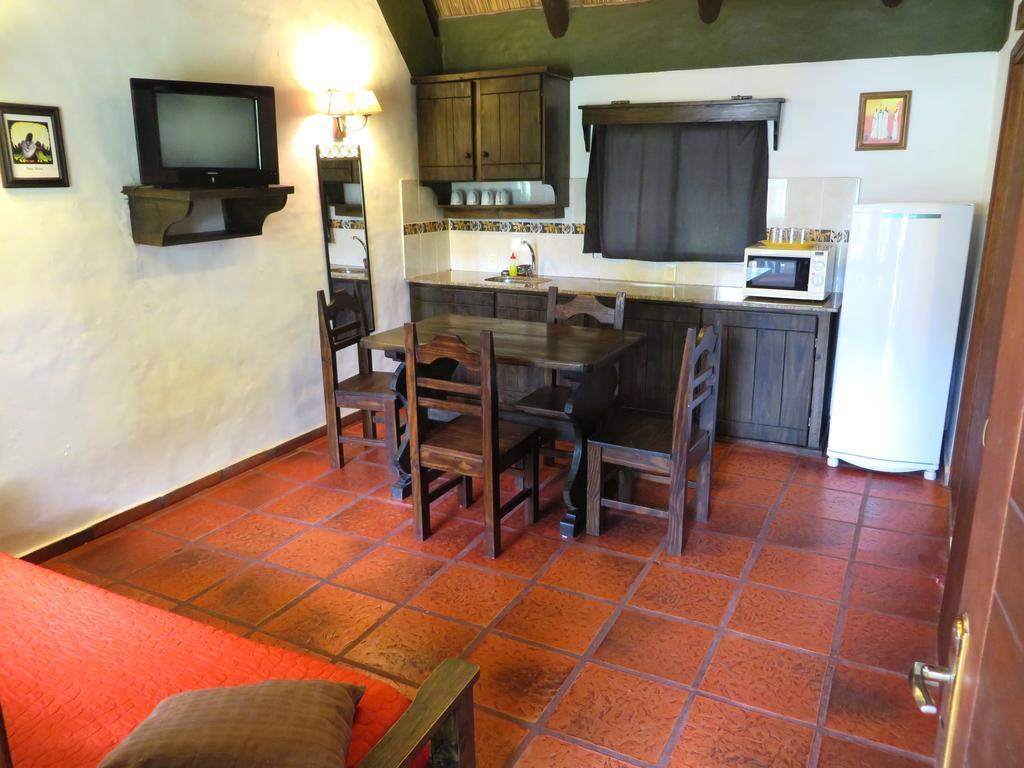 Casa De Piedra Hotel Termas del Daymán Szoba fotó