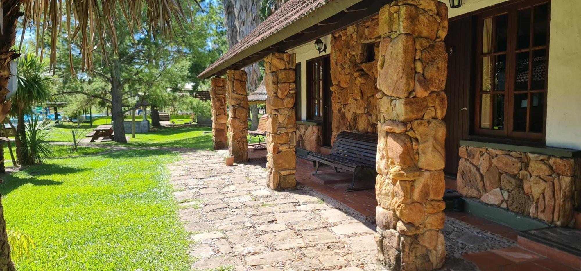 Casa De Piedra Hotel Termas del Daymán Kültér fotó