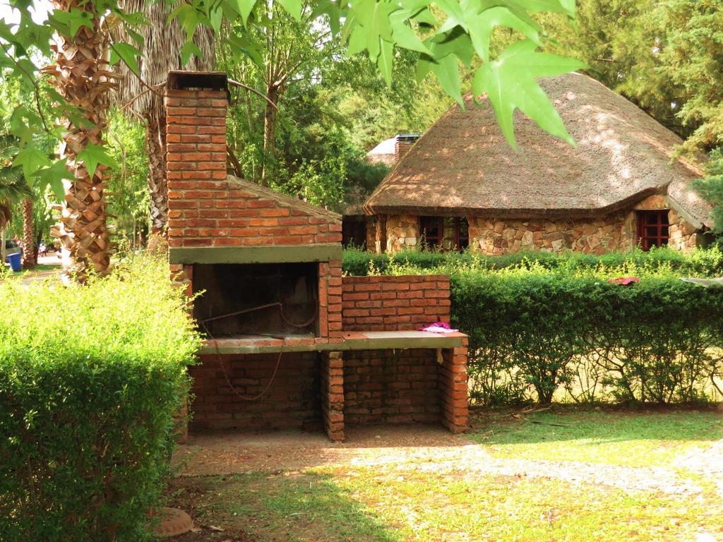Casa De Piedra Hotel Termas del Daymán Szoba fotó